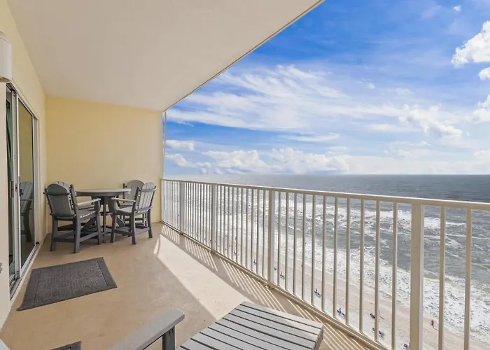 Apartment Crystal Shores 1104